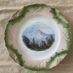 Vintage Rare Mt. Hood Oregon Souvenir Collection Plate.